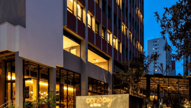 Fachada do Canopy by Hilton São Paulo Jardins, referência em hospitalidade pet friendly.