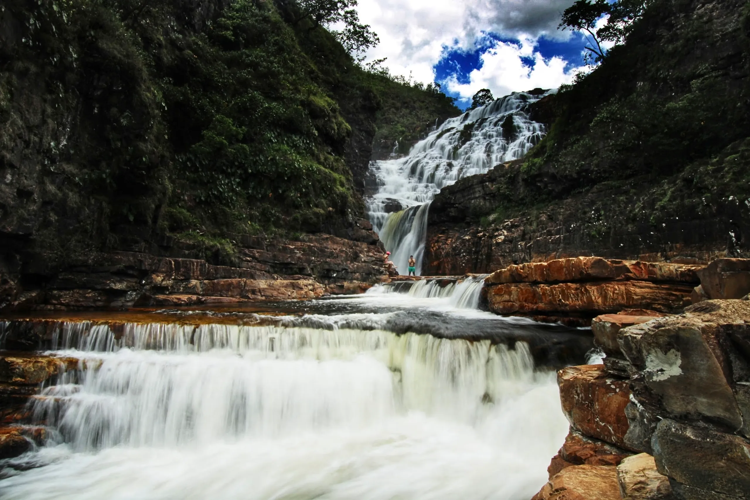 Cachoeira no Caminho da Lua, em Alto Paraíso de Goiás, na Chapada dos Veadeiros.