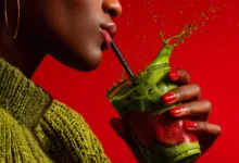 Bebida refrescante colorida representa tendências de sabores em alta nos Taste Charts 2026